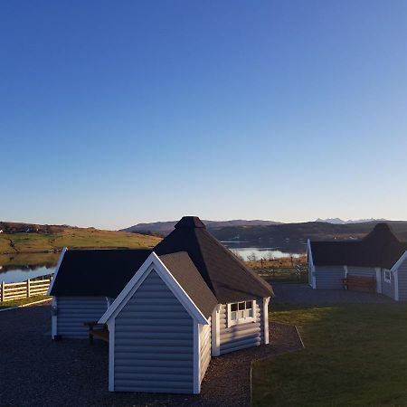 Skye Cabins Skeabost エクステリア 写真